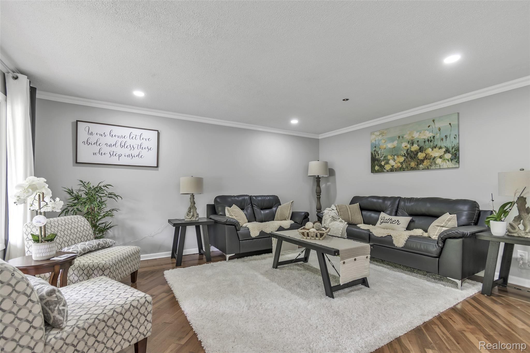 30800 West 11 Mile Road Farmington, MI 48336 - Photo 8 of 40 8.jpg