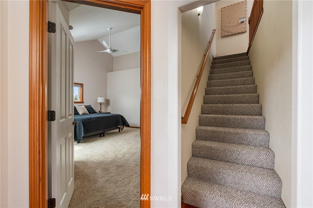 13323 Erskine Road Southwest Rochester, WA 98579 - Photo 12 of 30 a view of entryway and bedroom