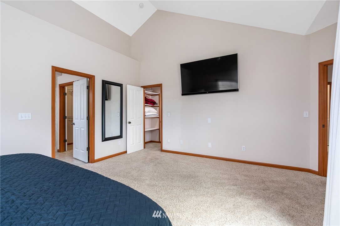 13323 Erskine Road Southwest Rochester, WA 98579 - Photo 15 of 30 a view of livingroom with furniture