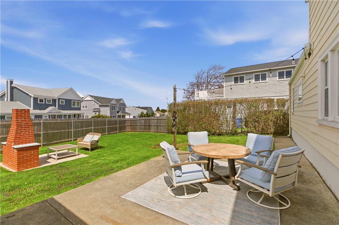 2 Stimpson Street Middletown, RI 02842 - Photo 14 of 28