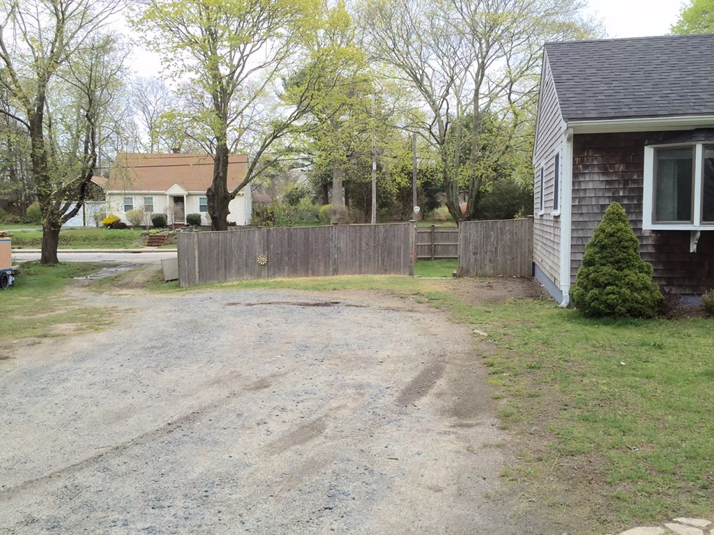 129 Westerly Road Plymouth, MA 02360 - Photo 4 of 13 Gallery Image 4