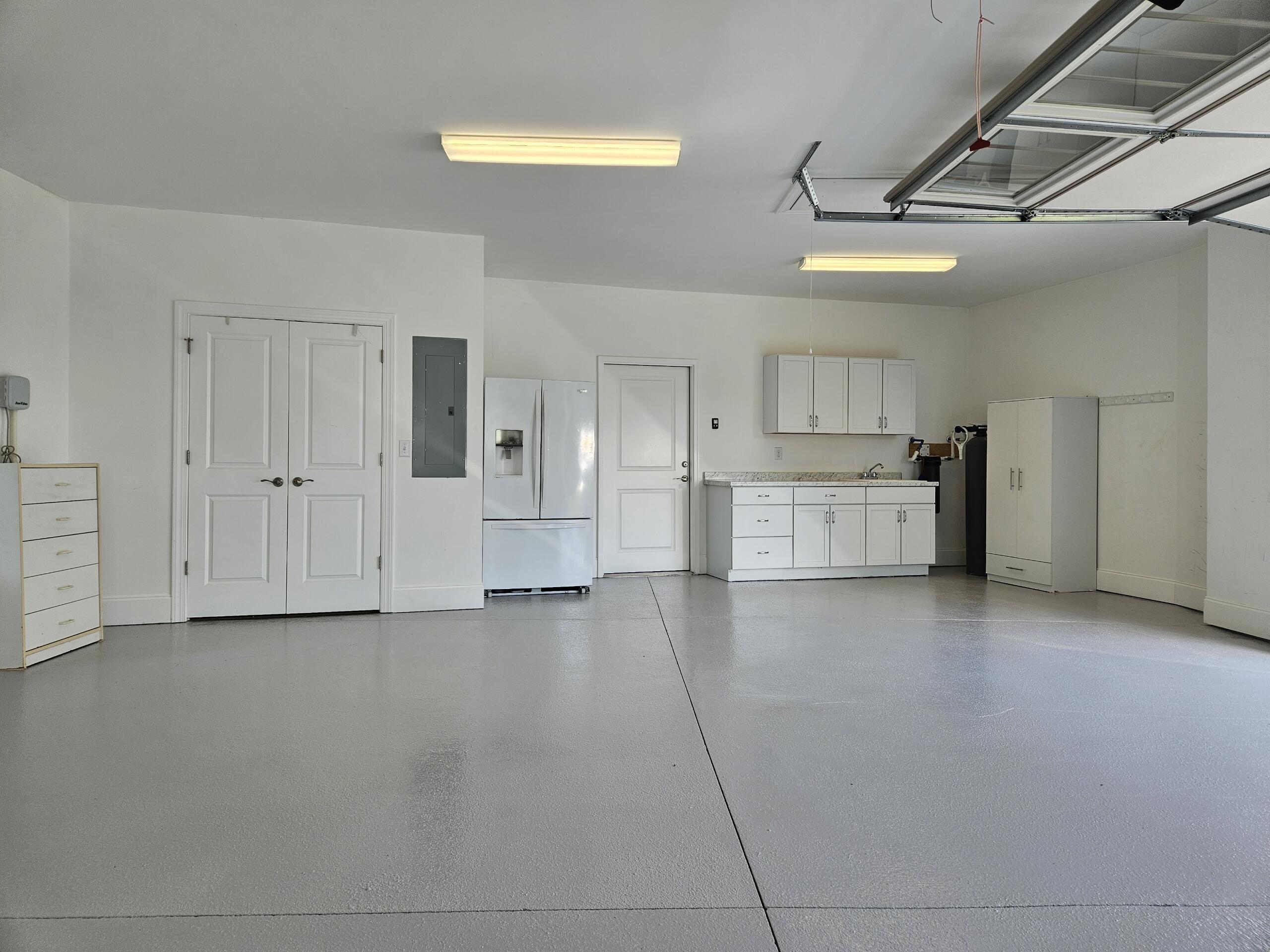 847 Steeplechase Road Aiken, SC 29803 - Photo 32 of 44 Garage!