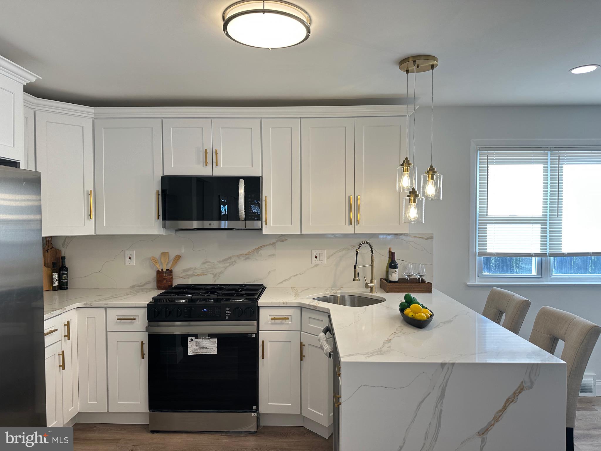 504 Rennard Street Philadelphia, PA 19116 - Photo 8 of 24 Gallery Image 8