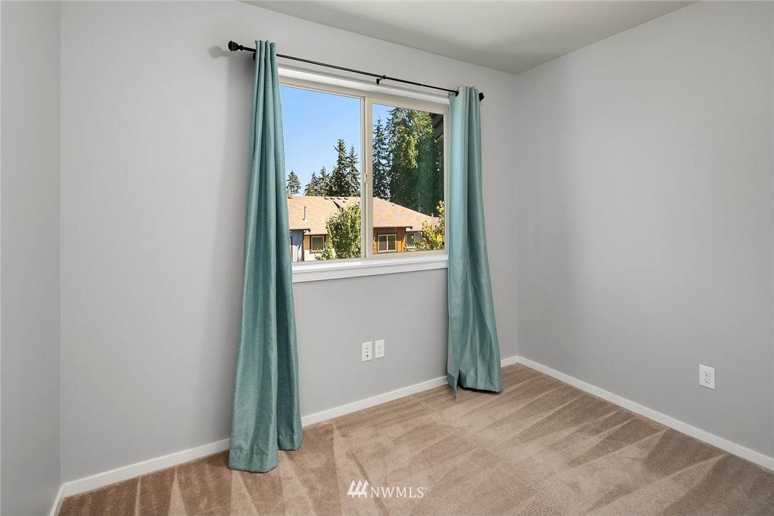 16518 2nd Drive Southeast Bothell, WA 98012 - Photo 18 of 23 Gallery Image 18