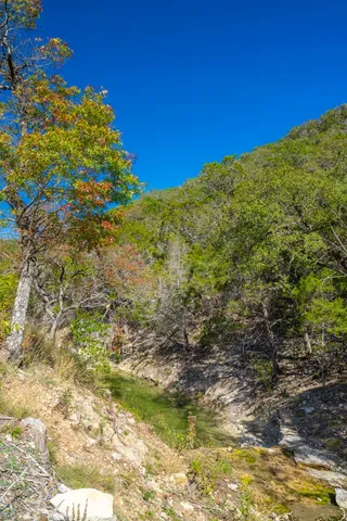 $2,995,000 | 83 Leakey Tx 78873, Leakey, TX 78873