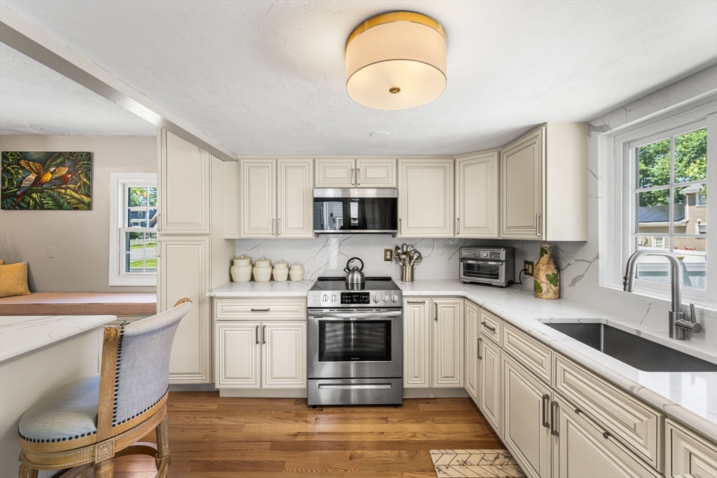 67 Emeline Street Randolph, MA 02368 - Photo 4 of 29