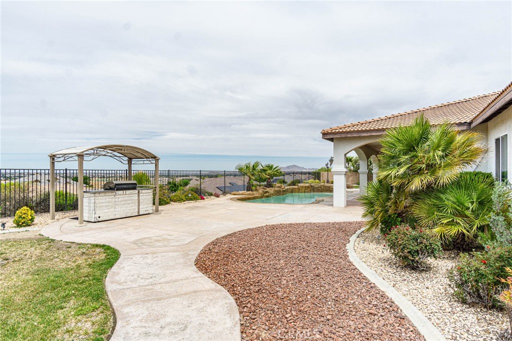 12348 Winesap Road Apple Valley, CA 92308 - Photo 39 of 51