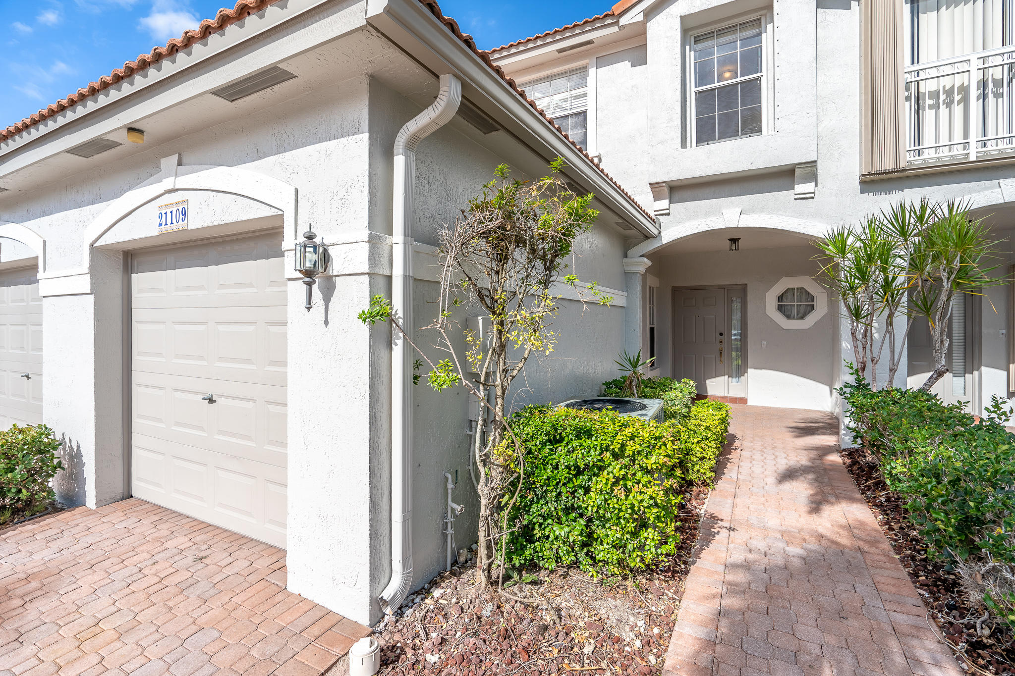 21109 Vía Eden Boca Raton, FL 33433 - Photo 1 of 51 DSC06942