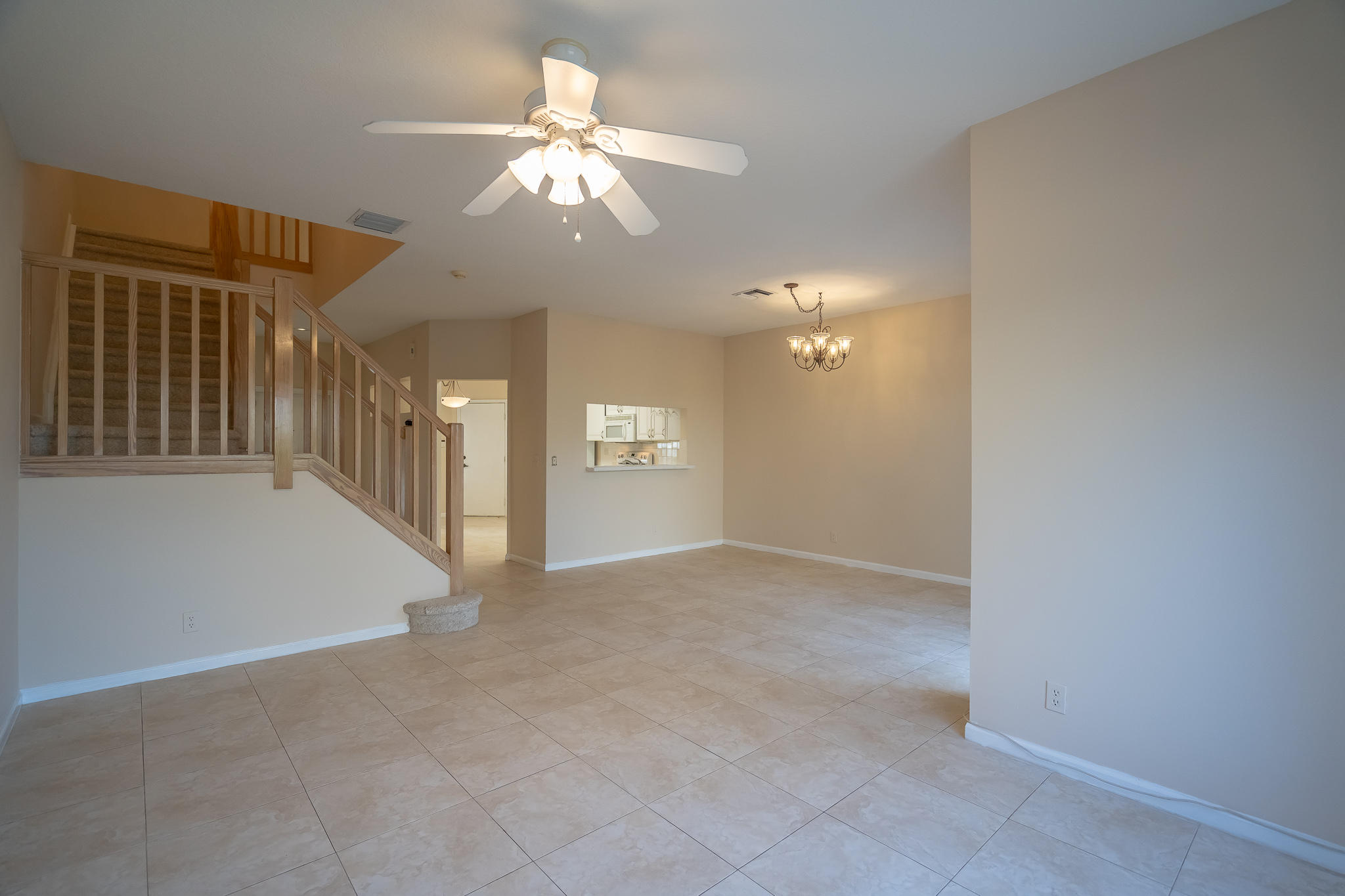 21109 Vía Eden Boca Raton, FL 33433 - Photo 9 of 51 DSC06863