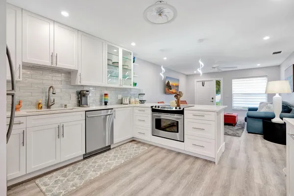 $2,700 | 1125 Stillwater Drive, Jupiter, FL 33458