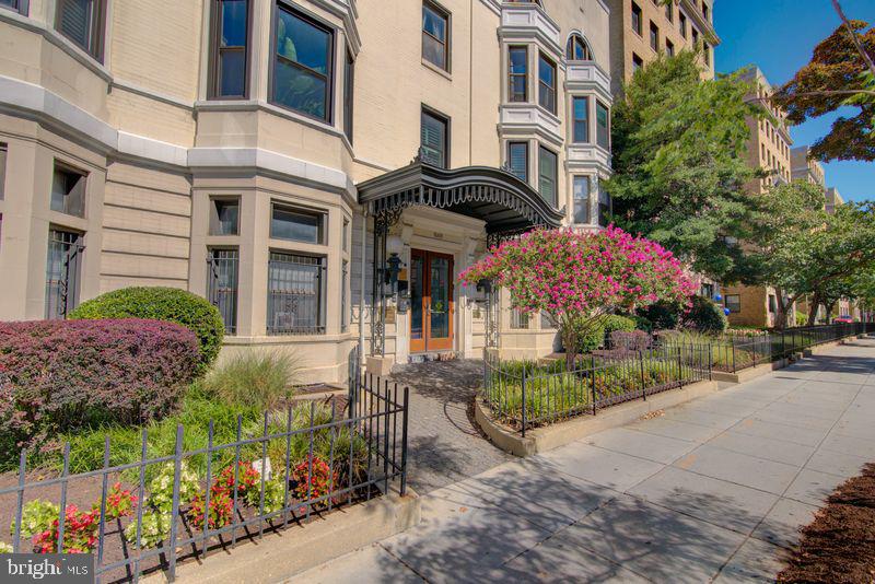 1669 Columbia Road Northwest, Unit 113 Washington, DC 20009 - Photo 1 of 38 Building Front