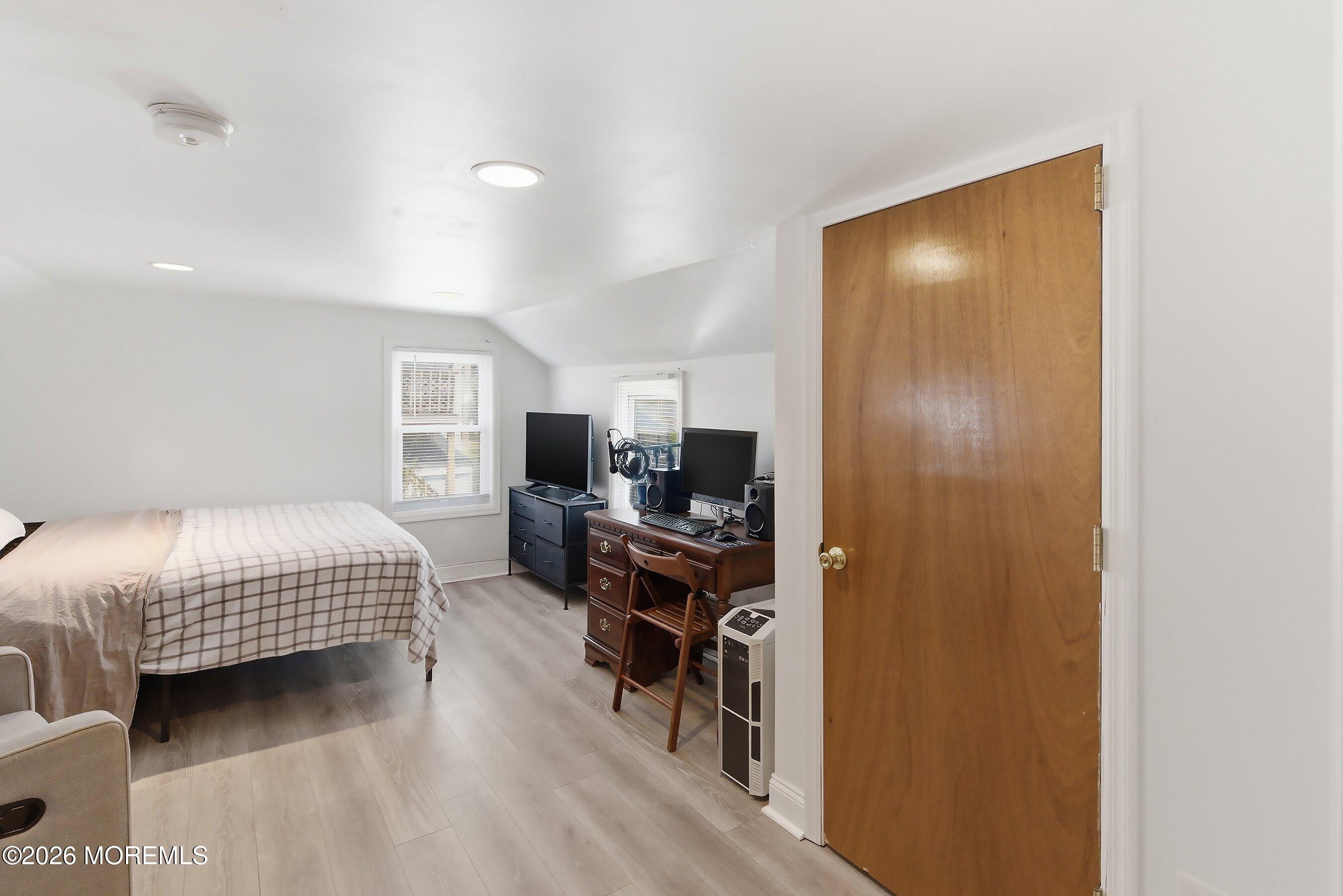 437 Atlantic Street Keyport, NJ 07735 - Photo 16 of 34 18-Bed 2A