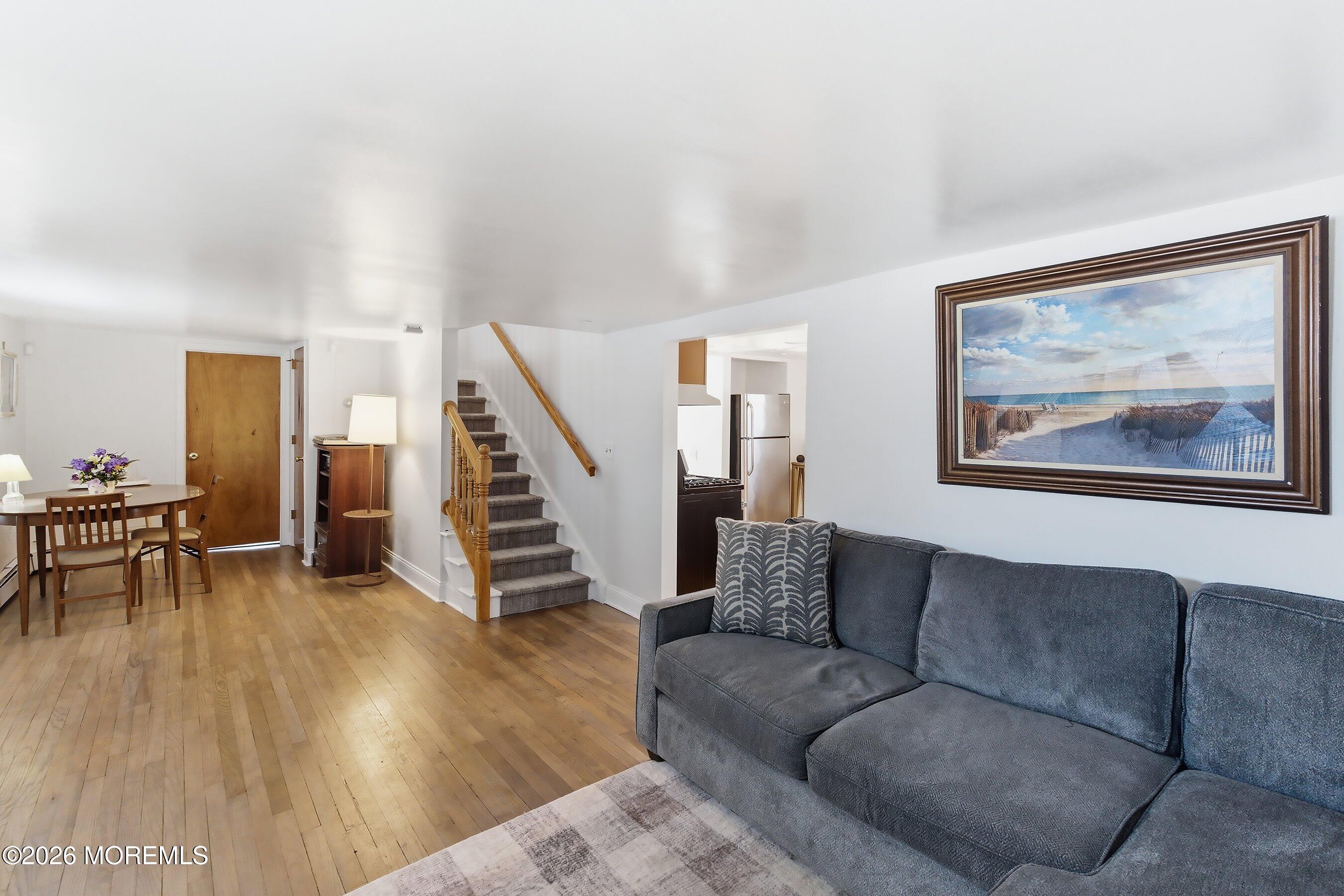 437 Atlantic Street Keyport, NJ 07735 - Photo 3 of 34 09-Living 1B