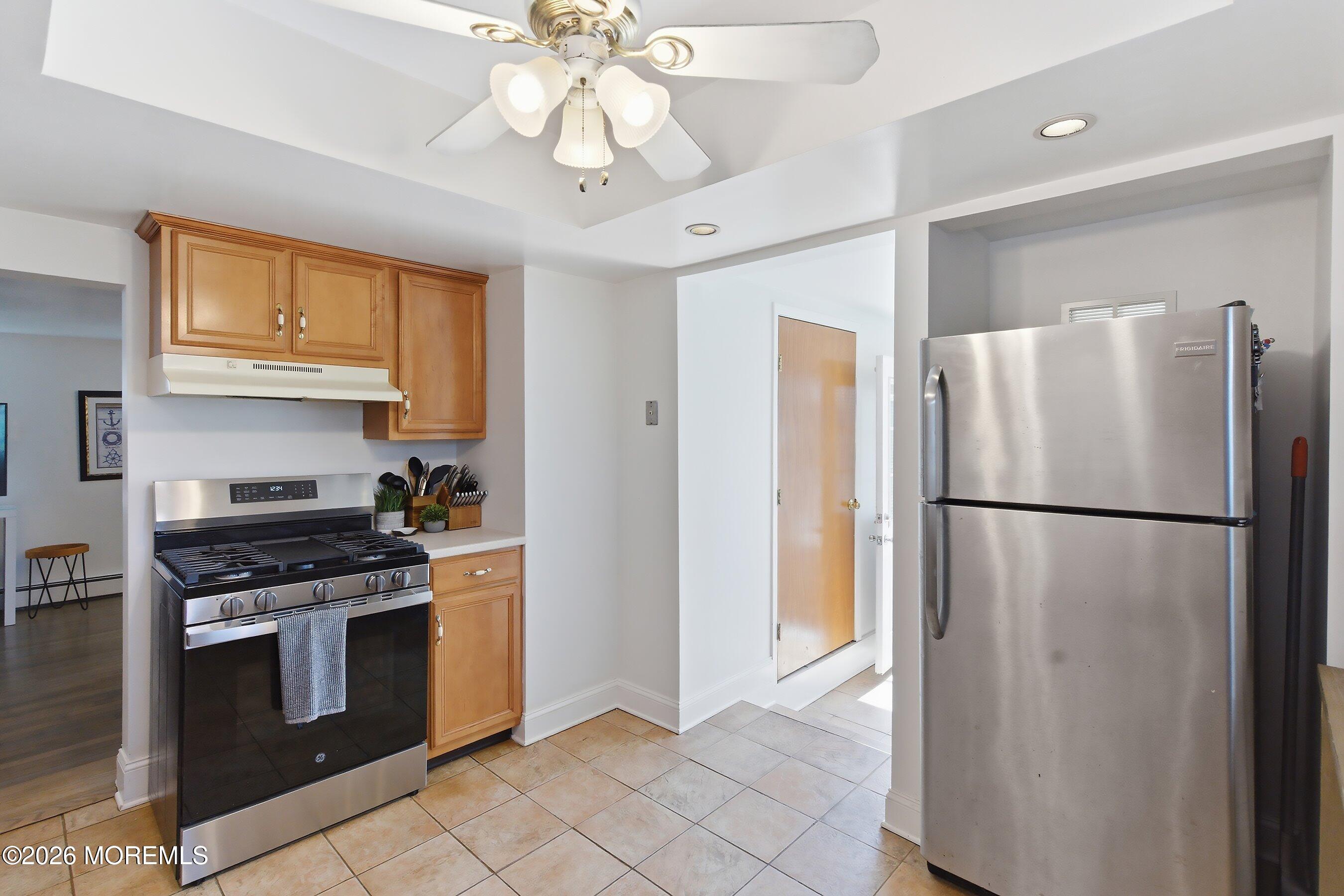 437 Atlantic Street Keyport, NJ 07735 - Photo 9 of 34 13-Kitchen 1D