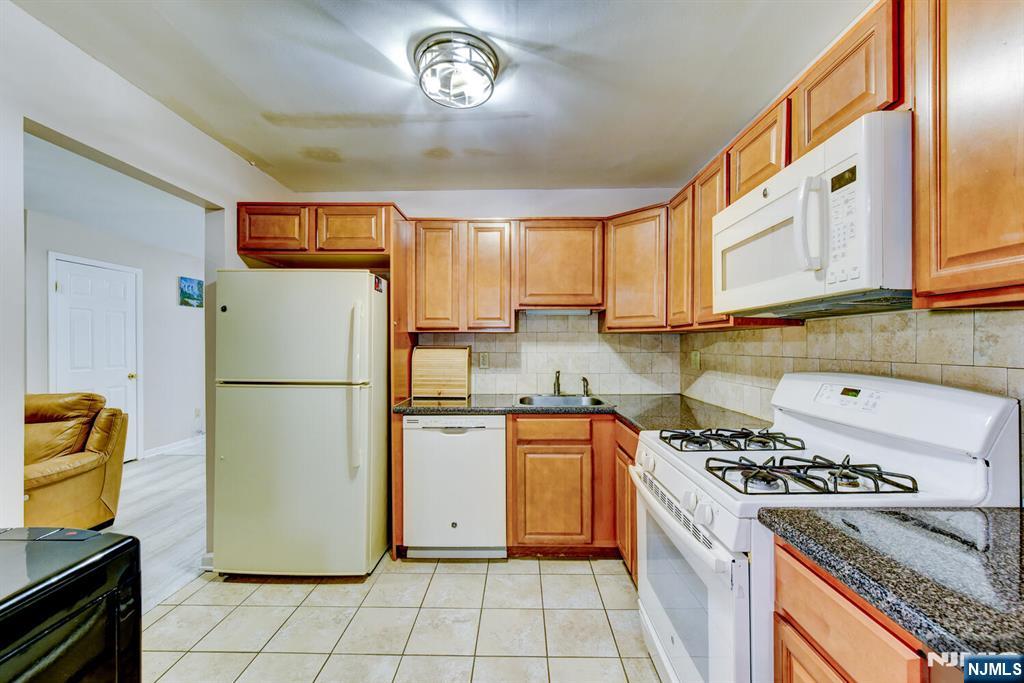 6 Hanson Place, Unit 6 Wayne, NJ 07470 - Photo 23 of 49