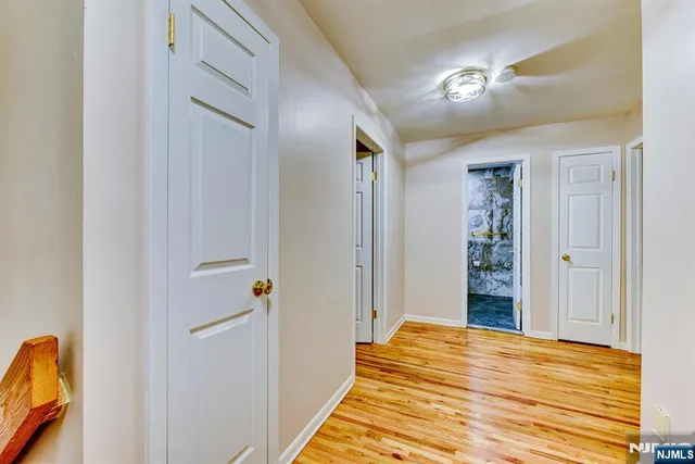 $649,999 | 6 Hanson Place, Unit 8, Wayne, NJ 07470