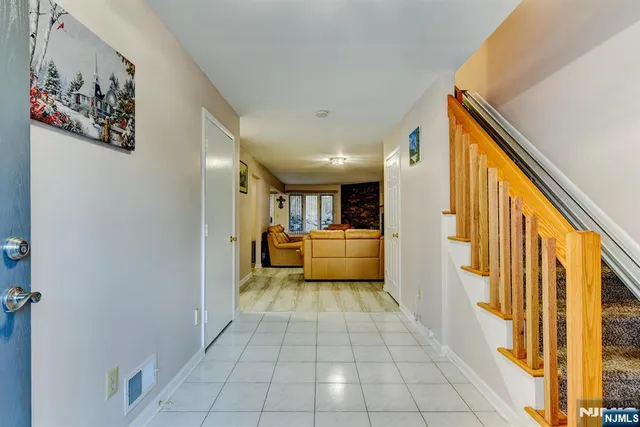 $649,999 | 6 Hanson Place, Unit 8, Wayne, NJ 07470