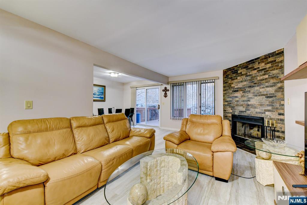 6 Hanson Place, Unit 6 Wayne, NJ 07470 - Photo 9 of 49