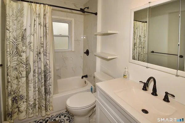 $249,900 | 20 Salem Road, East Hartford, CT 06118