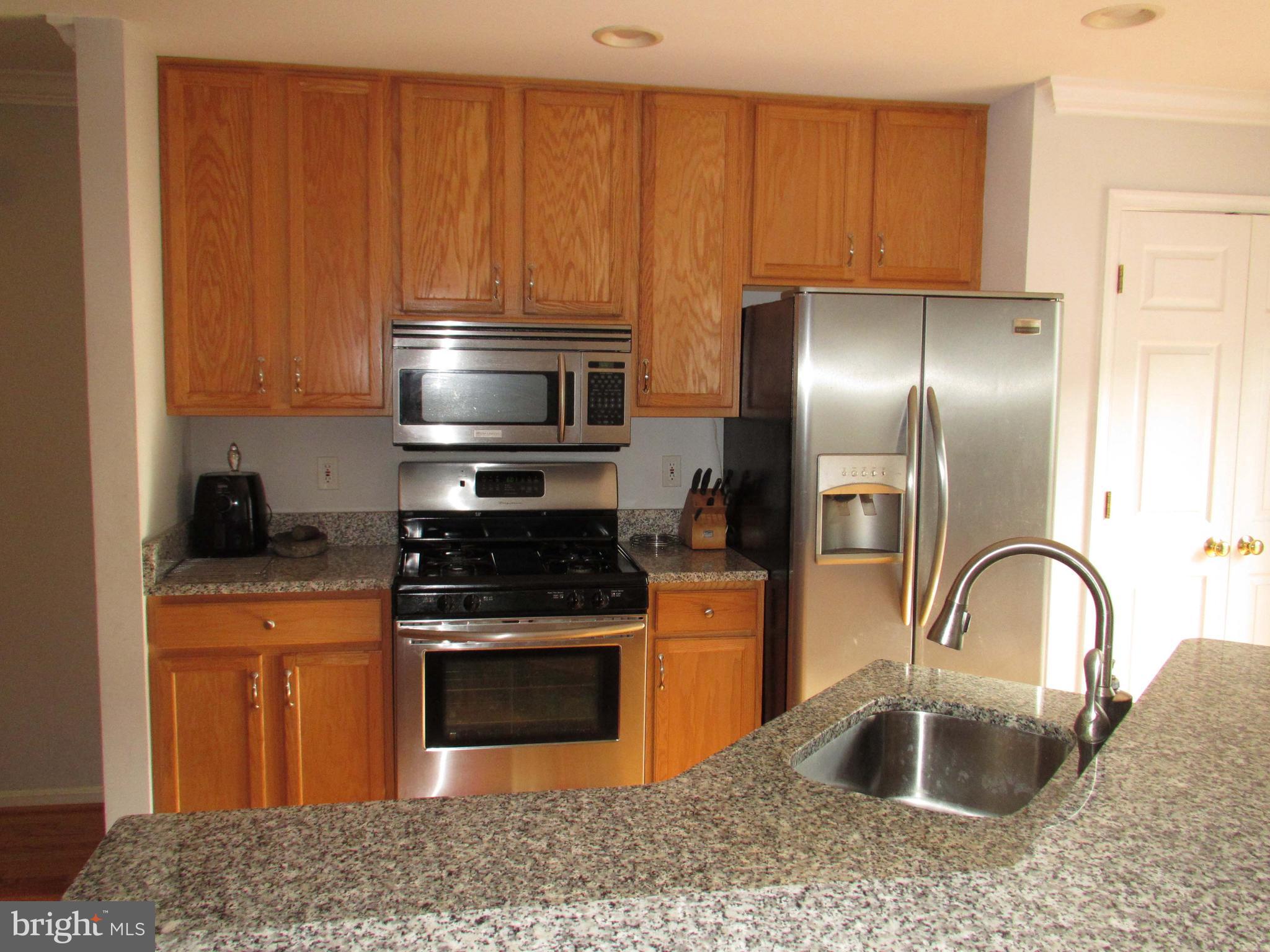 9252 McCarty Road Lorton, VA 22079 - Photo 2 of 16 Kitchen