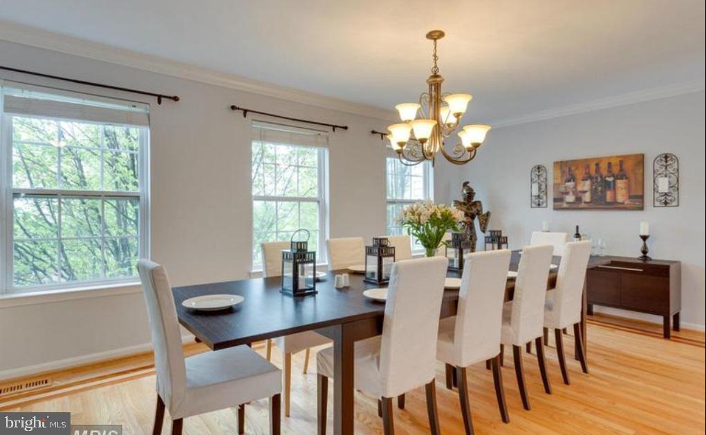 9252 McCarty Road Lorton, VA 22079 - Photo 4 of 16 Dining Room