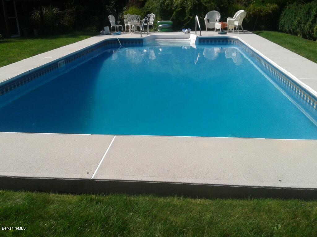 21 Smith Road West Stockbridge, MA 01266 - Photo 2 of 28 Summer fun
