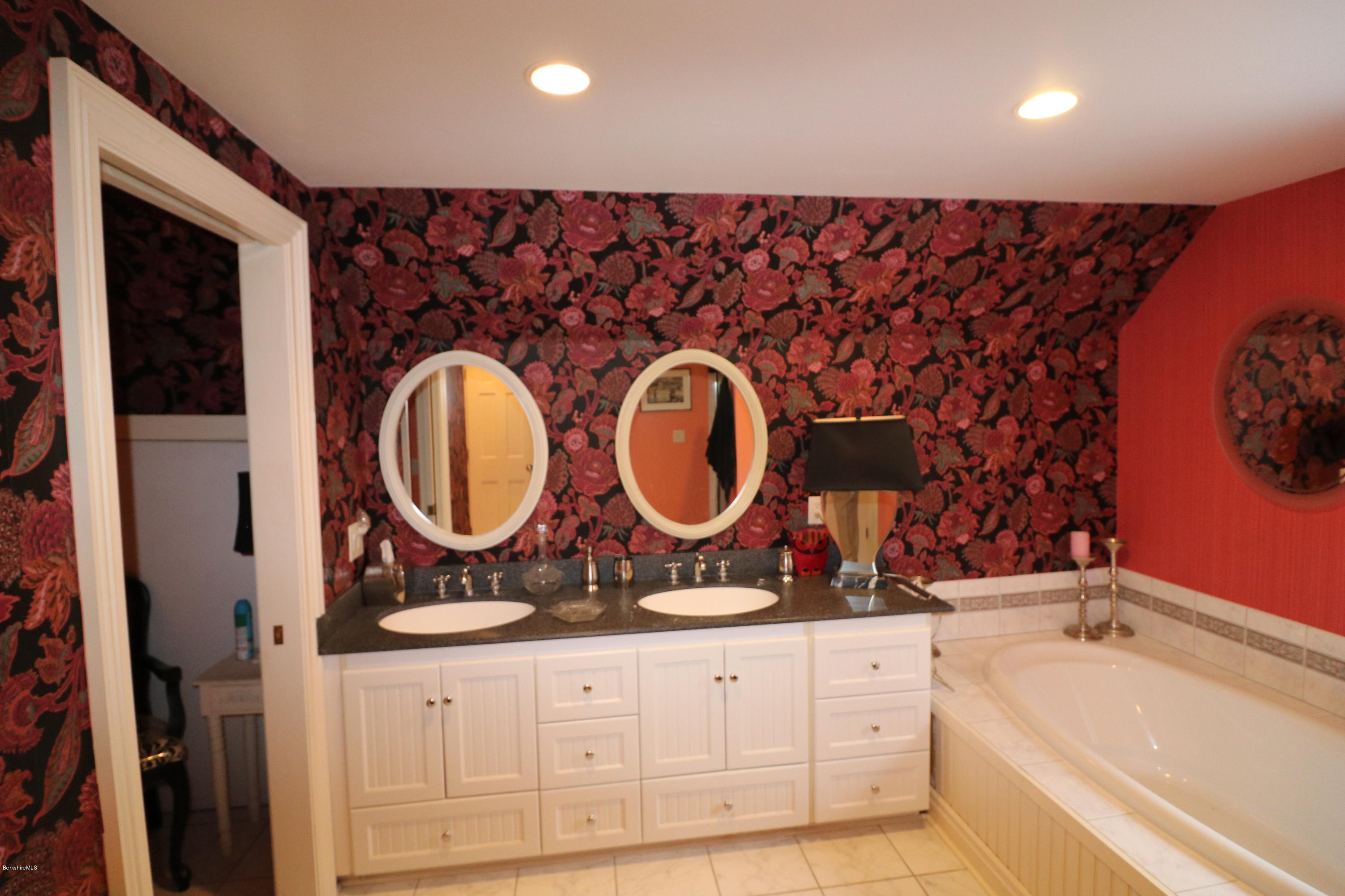 21 Smith Road West Stockbridge, MA 01266 - Photo 20 of 28 Master bath