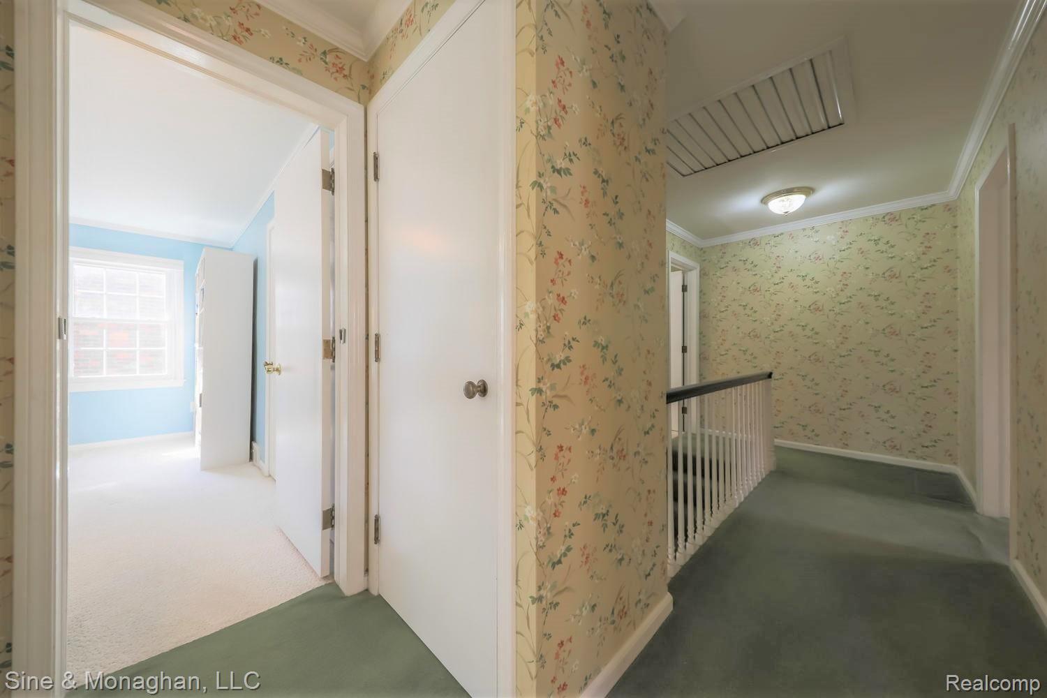 1179 Whittier Road Grosse Pointe, MI 48230 - Photo 31 of 59 1179 Whittier Rd HALL FROM FRONT TO BACK.jpg