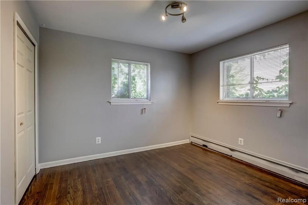 629 West Maple Road, Unit 62910 Clawson, MI 48017 - Photo 12 of 17