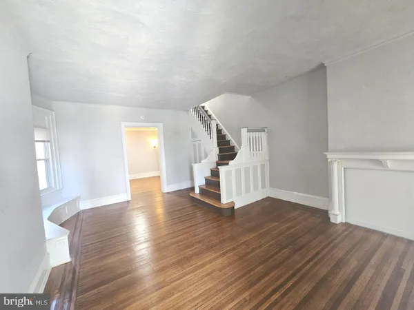 $2,000 | 5222 Webster Street, Philadelphia, PA 19143