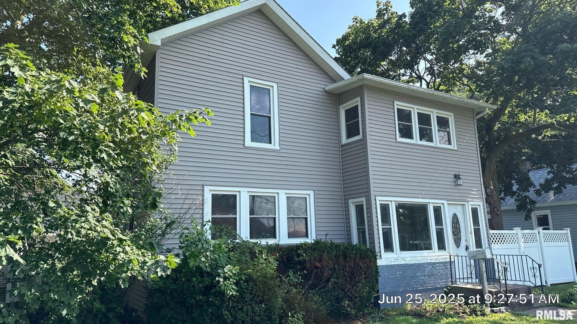 507 East Main Street Aledo, IL 61231 - Photo 1 of 13