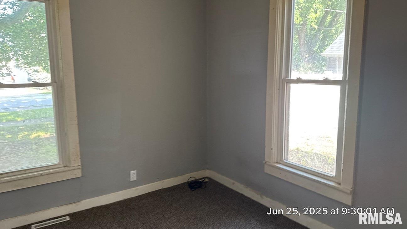 507 East Main Street Aledo, IL 61231 - Photo 11 of 13