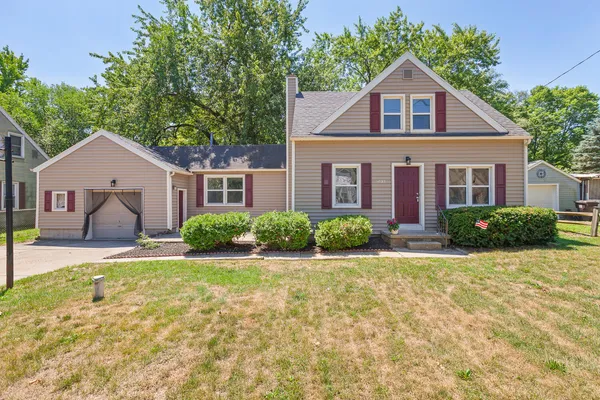 $179,900 | 1055 Loren Road, Adrian, MI 49221
