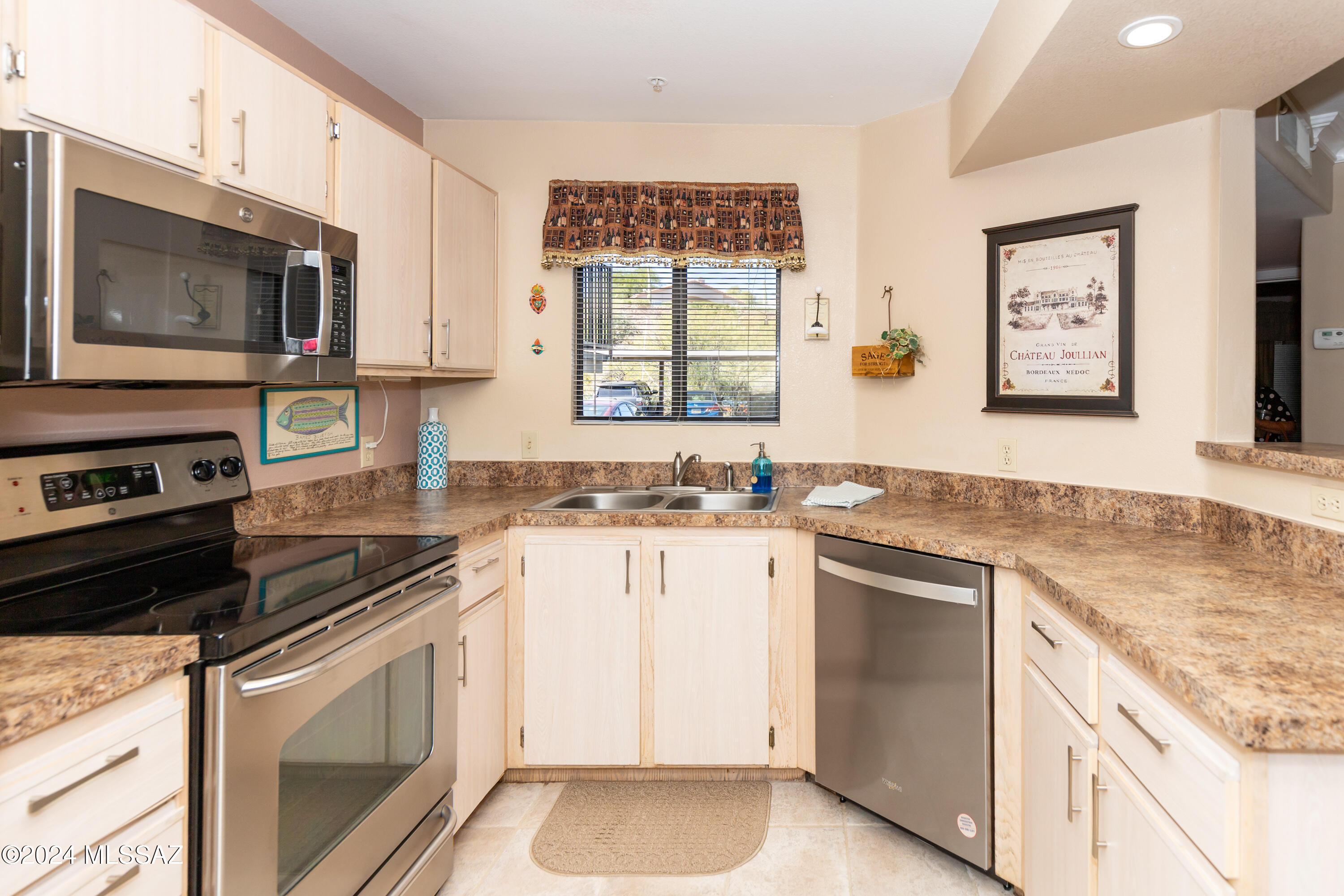 5751 North Kolb Road, Unit 42103 Tucson, AZ 85750 - Photo 2 of 40 Gallery Image 2