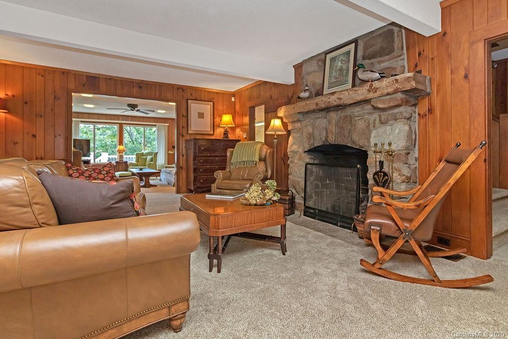 160 Deerlake Road Brevard, NC 28712 - Photo 19 of 48 Gallery Image 19