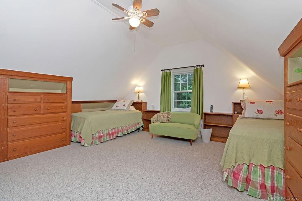 160 Deerlake Road Brevard, NC 28712 - Photo 37 of 48 Gallery Image 37