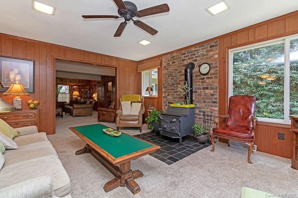 160 Deerlake Road Brevard, NC 28712 - Photo 8 of 48 Gallery Image 8