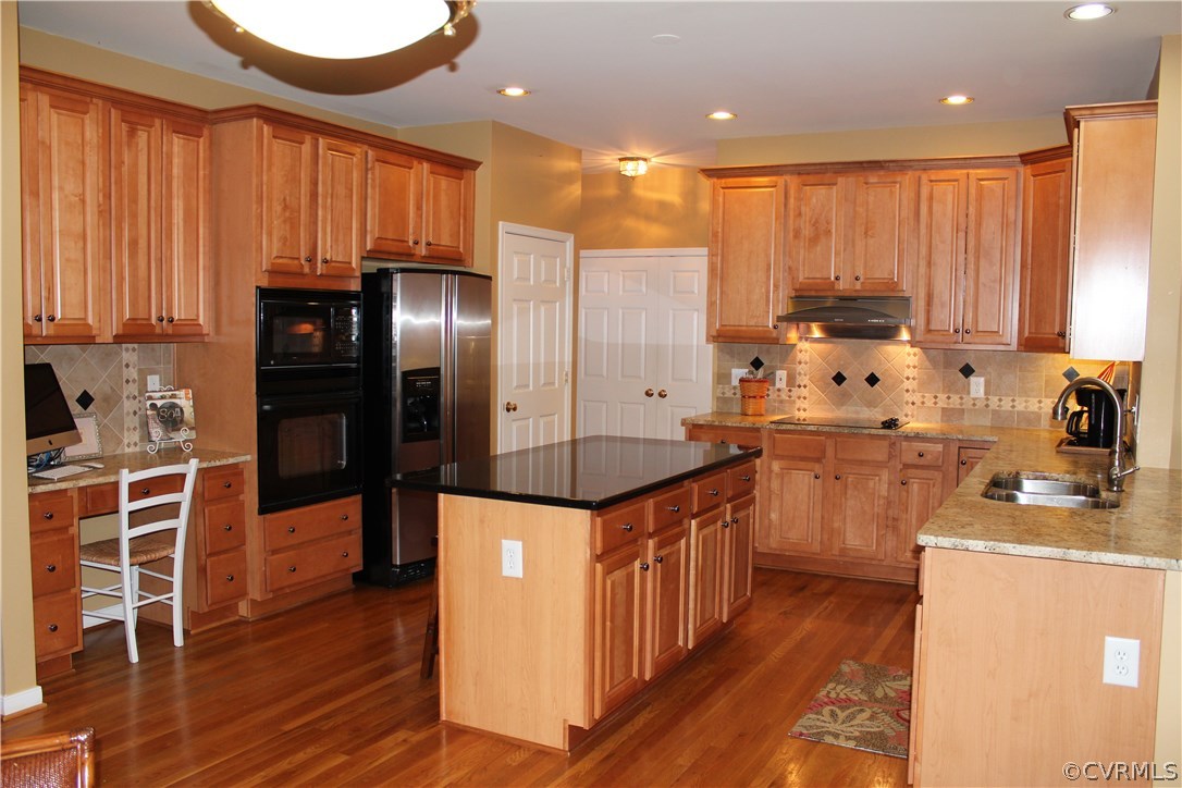 829 Club Ridge Terrace Chester, VA 23836 - Photo 8 of 36 The kitchen is a chef's dream! It has tons of spa