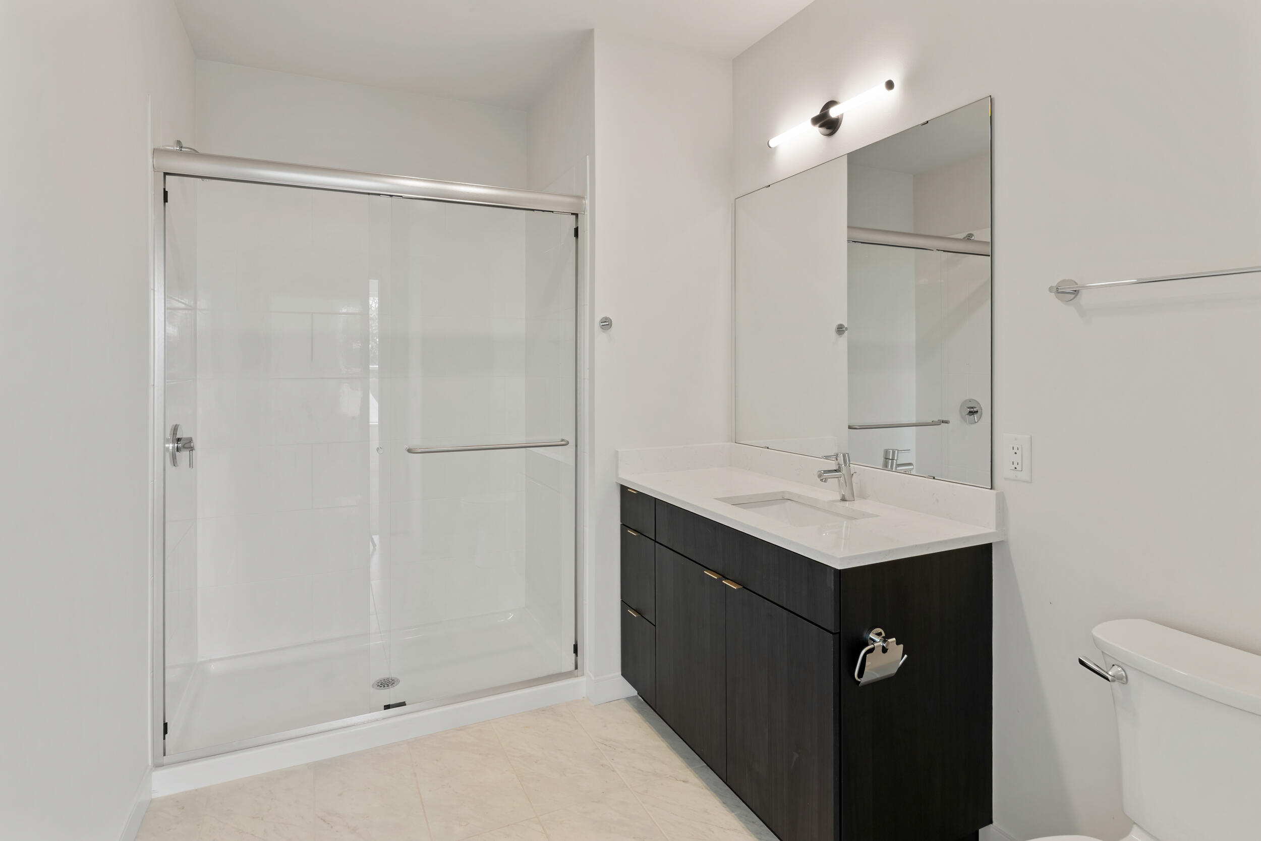 5945 6th Avenue, Unit 311 Kenosha, WI 53140 - Photo 10 of 27 IMG_0511