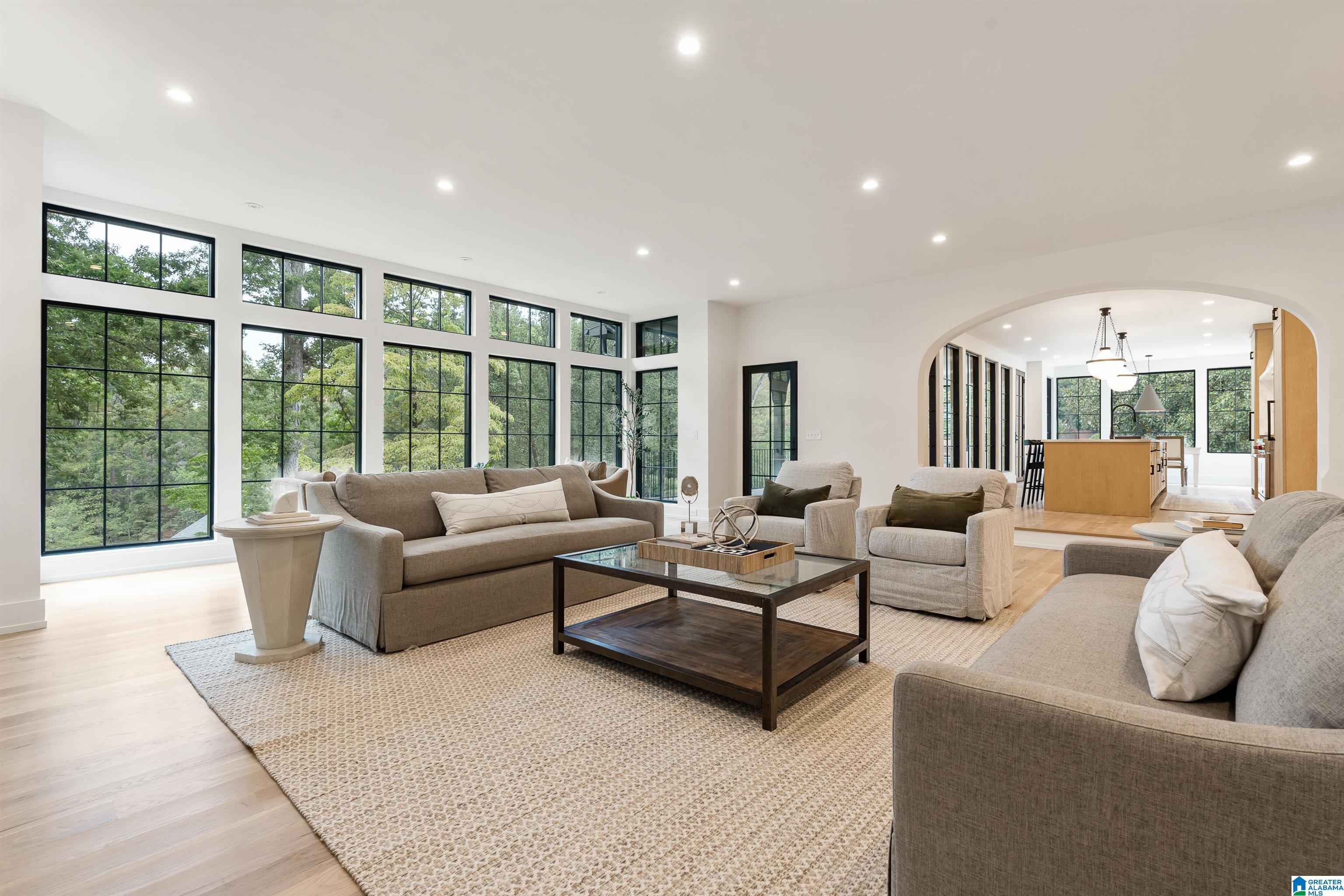 2624 Dolly Ridge Road Vestavia Hills, AL 35243 - Photo 6 of 100 Gallery Image 6