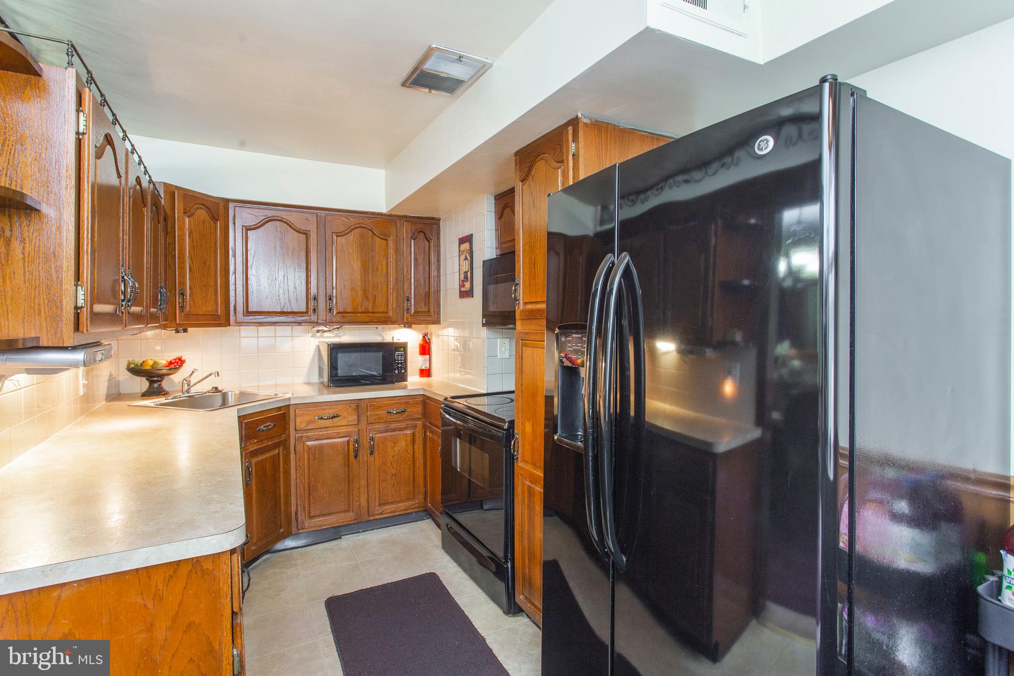 1119 Crestview Road Darby, PA 19023 - Photo 7 of 34 Gallery Image 7