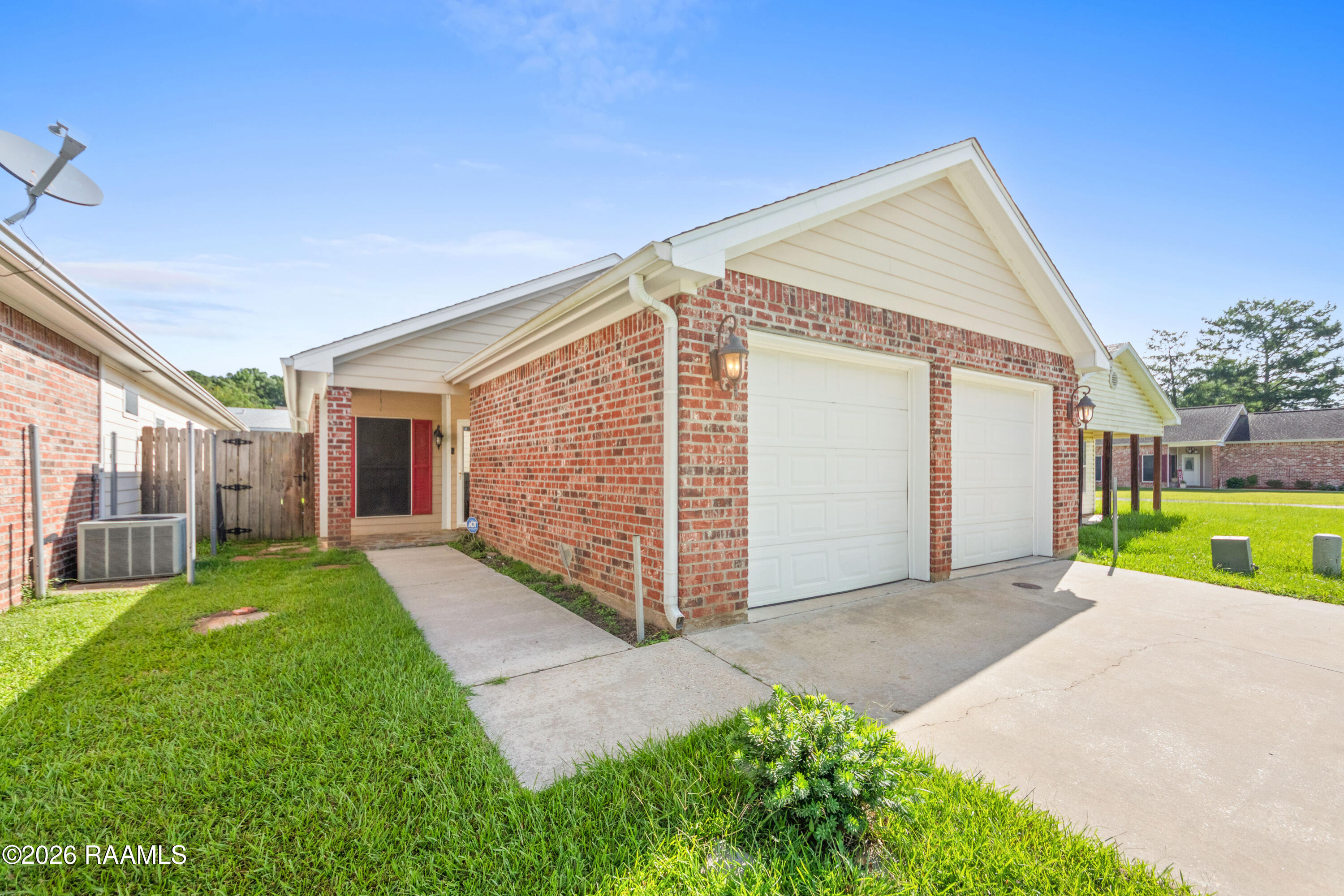 407 Smith-Reed Road Lafayette, LA 70507 - Photo 3 of 34