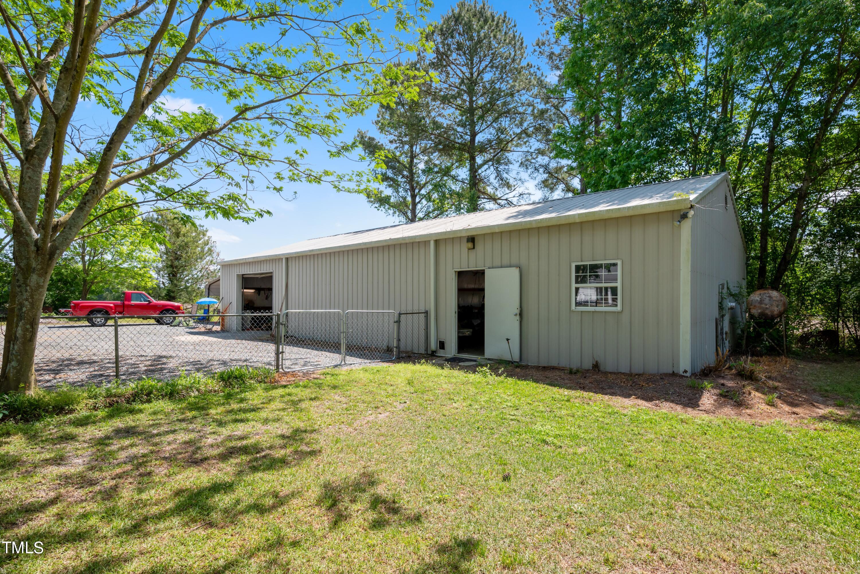 6226 Jake Road Stedman, NC 28391 - Photo 21 of 36 Workshop-Garage