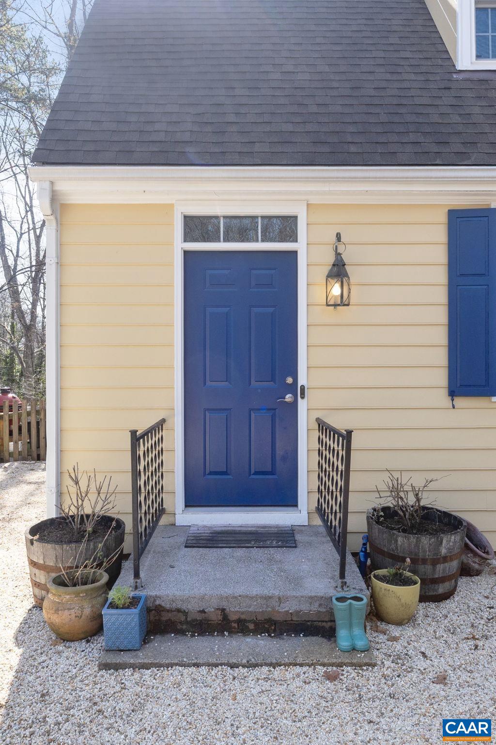 1721 Solomon Road Charlottesville, VA 22901 - Photo 3 of 29