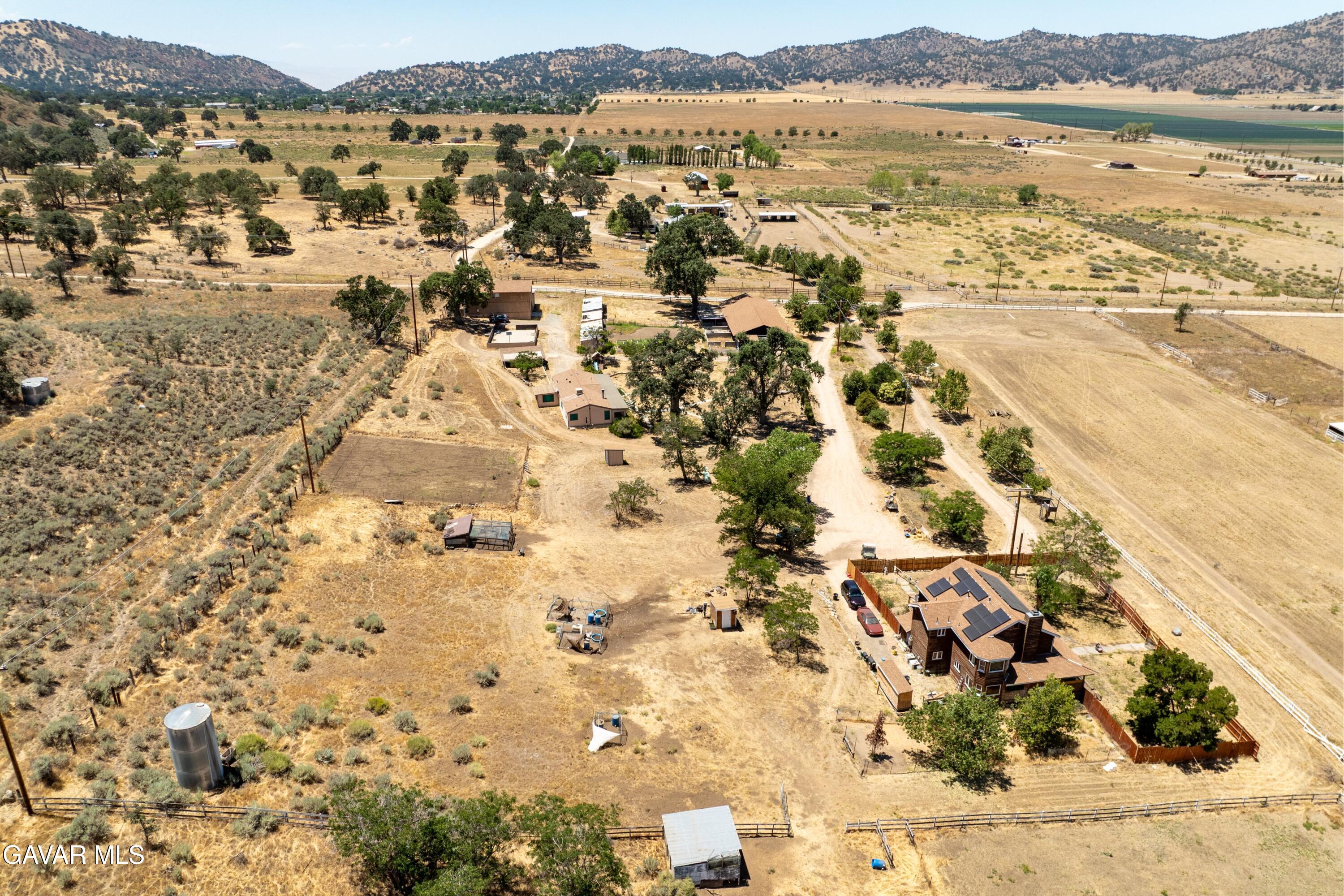 18518 Pellisier Road Tehachapi, CA 93561 - Photo 30 of 32 29-DJI_0469-HDR