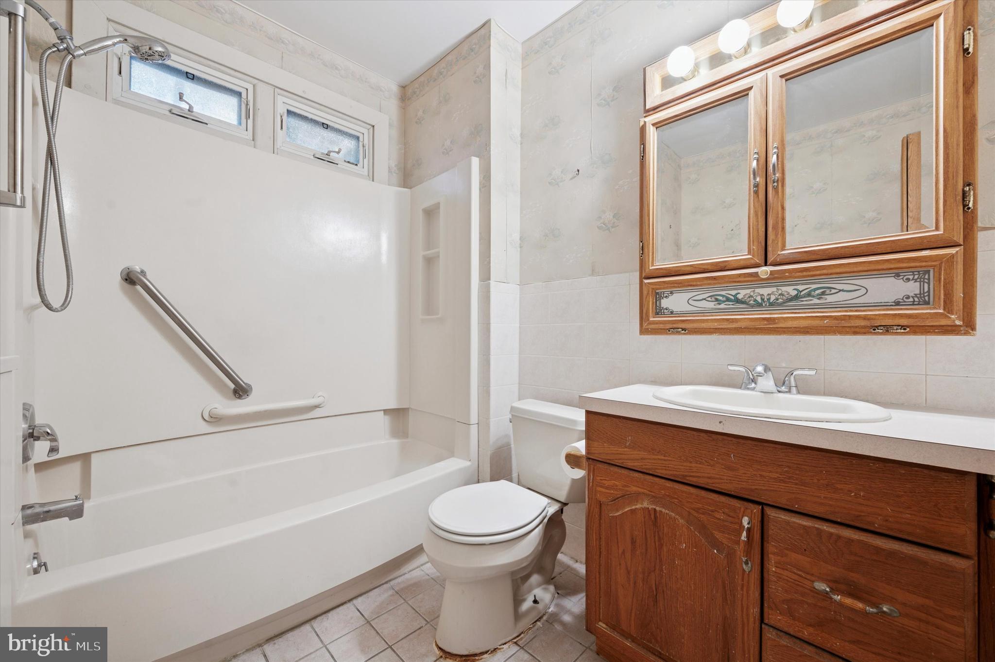 4519 Sherwood Road Philadelphia, PA 19131 - Photo 13 of 15 Gallery Image 13