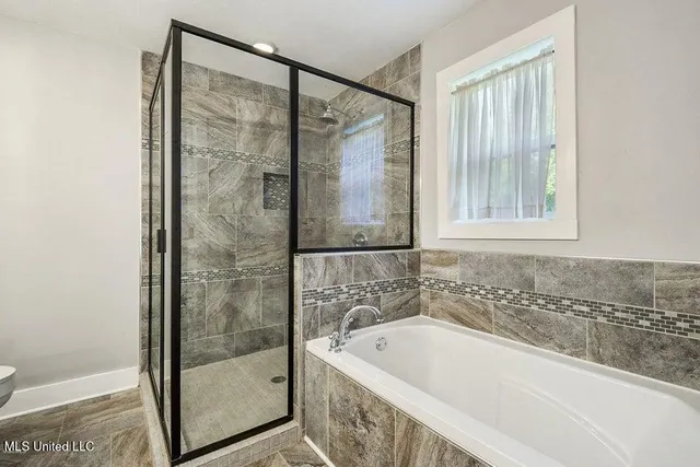 $475,000 | 18153 Doc Lizana Road, Gulfport, MS 39503