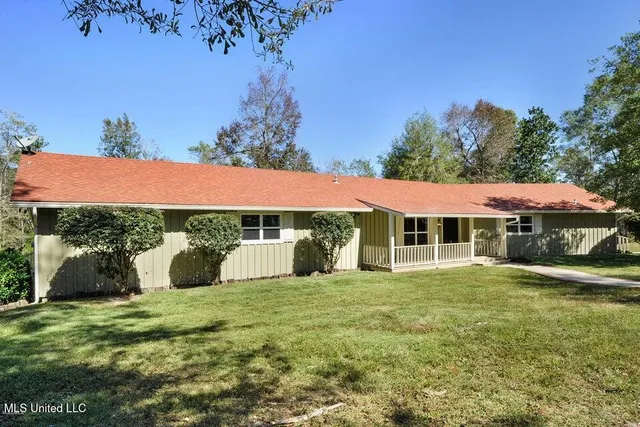 $475,000 | 18153 Doc Lizana Road, Gulfport, MS 39503