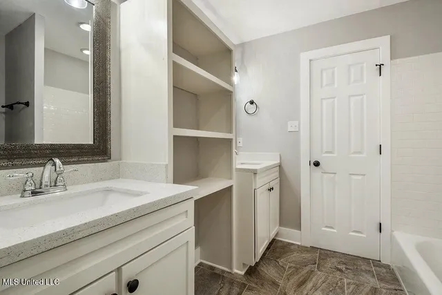 $475,000 | 18153 Doc Lizana Road, Gulfport, MS 39503