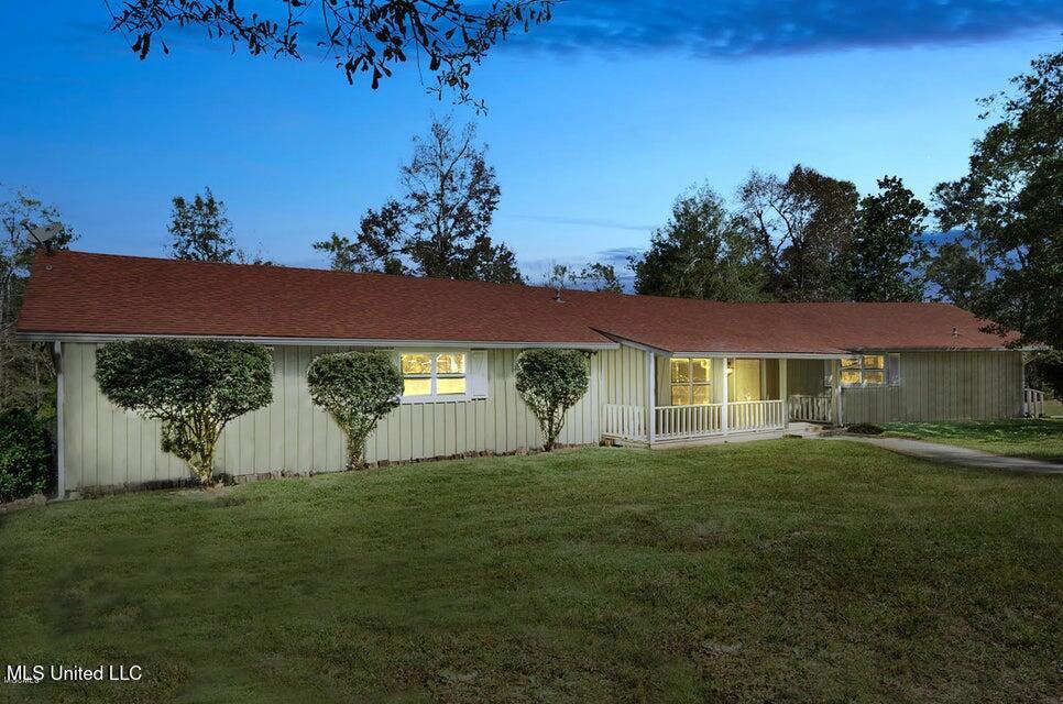 18153 Doc Lizana Road Gulfport, MS 39503 - Photo 35 of 41 18153 36